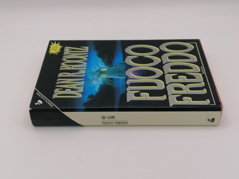 Mostri, Lampi, Fuoco freddo