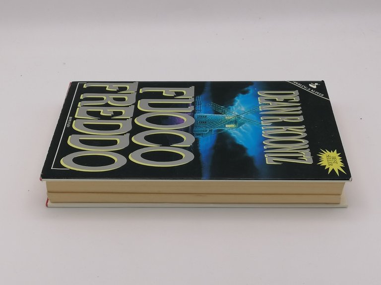 Mostri, Lampi, Fuoco freddo