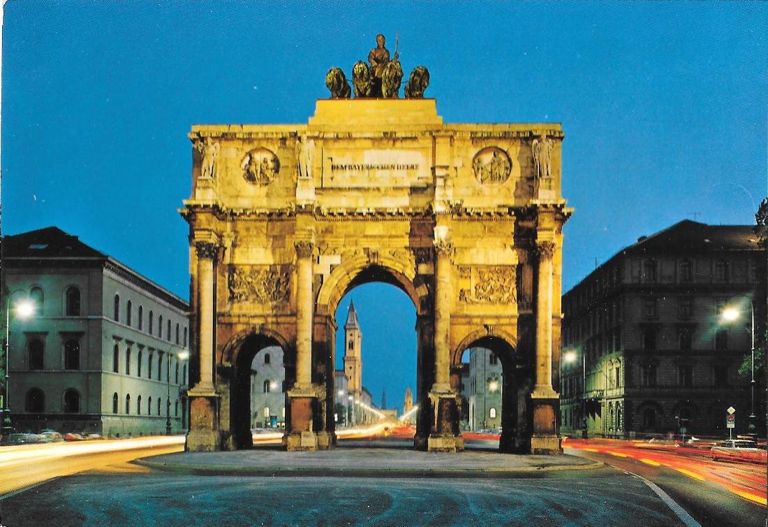 Munchen. Ludwigstrasse mit Siegestor und Ludwigskirche. Non viaggiata | Immagine principale