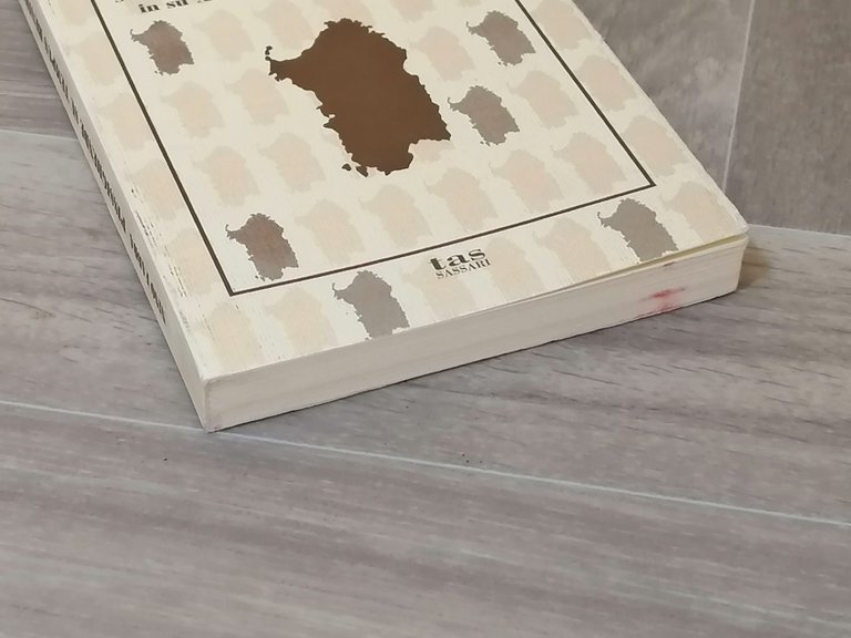 Pissighende Su Tempus Benidore Storia Fantastica della Sardegna Dialetto Sardo