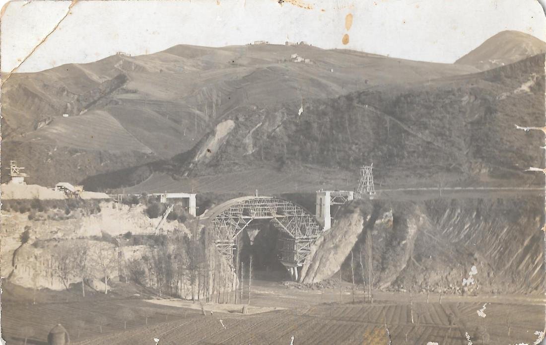 Ponte in costruzione. Non viaggiata, originale d'epoca | Immagine principale