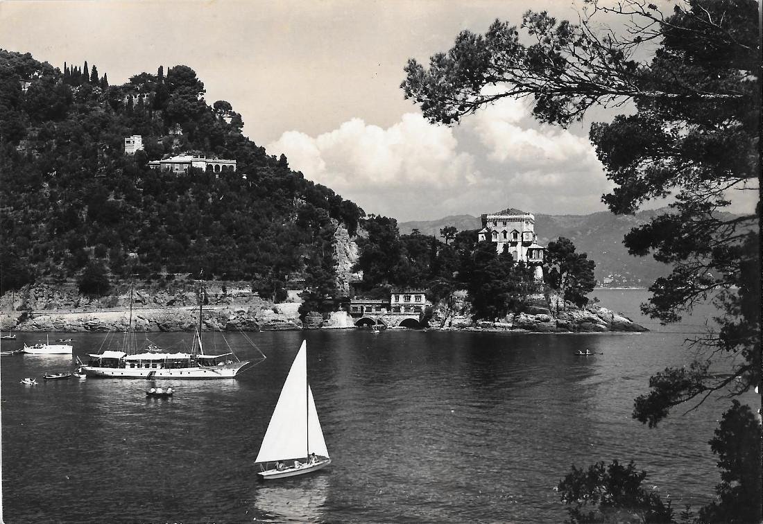 Santa Margherita L. Castello di Paraggi. ed. Alterocca. Non viaggiata | Immagine principale