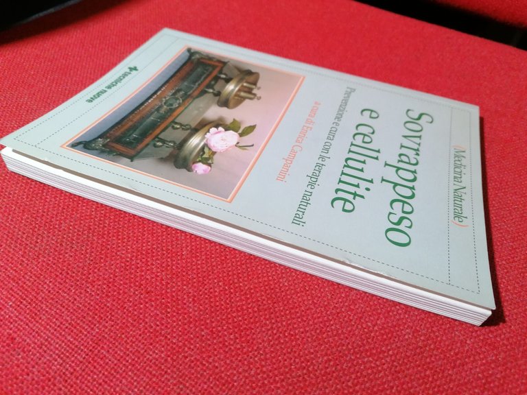 Sovrappeso e Cellulite Libro Enrica Campanini Terapie naturali Tecniche Nuove