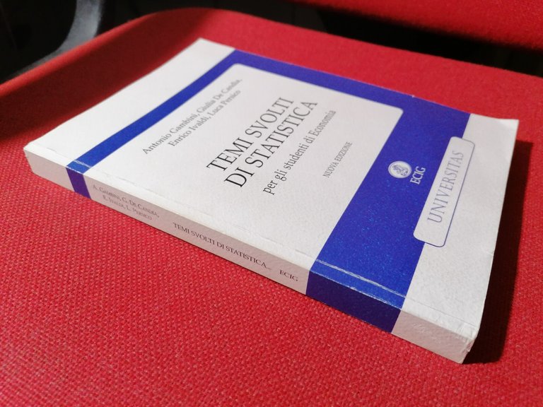 Temi svolti di statistica per gli studenti di Economia