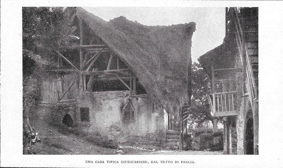 Terme di Comano -Casa tipica Giudicariese dal tetto di paglia. … | Immagine principale