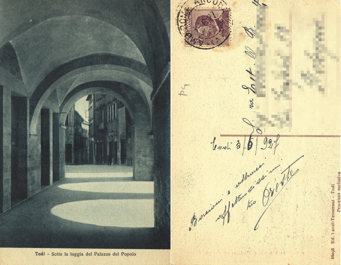 Todi. Sotto la loggia de Palazzo del Popolo. Viaggiata 1927 | Immagine principale