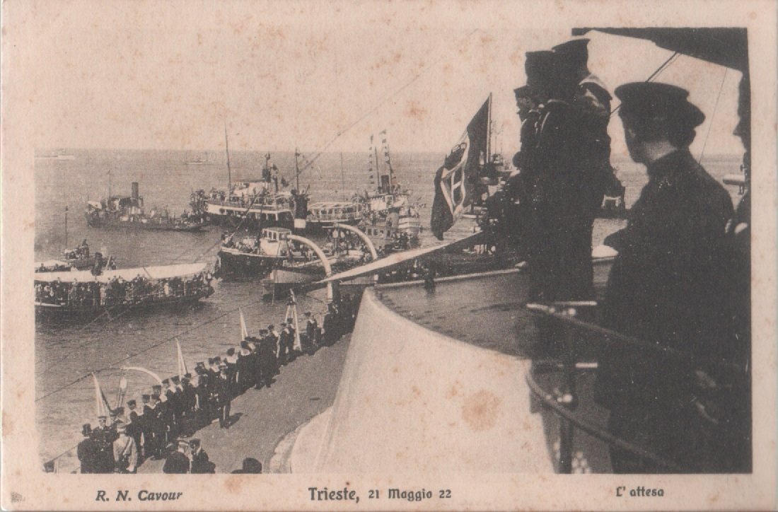 Trieste 21 maggio 1922. R.N. Cavour. L'attesa | Immagine principale