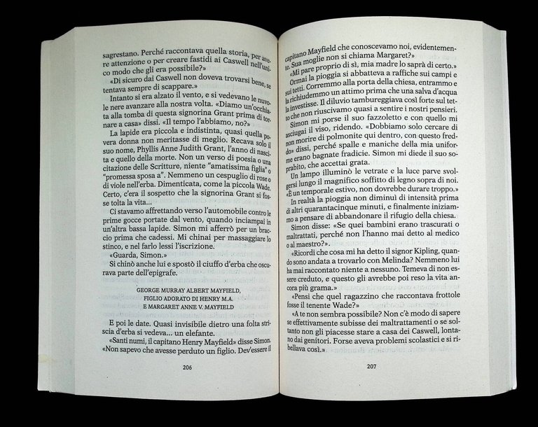 Una Questione d'Onore. Il Giallo Mondadori