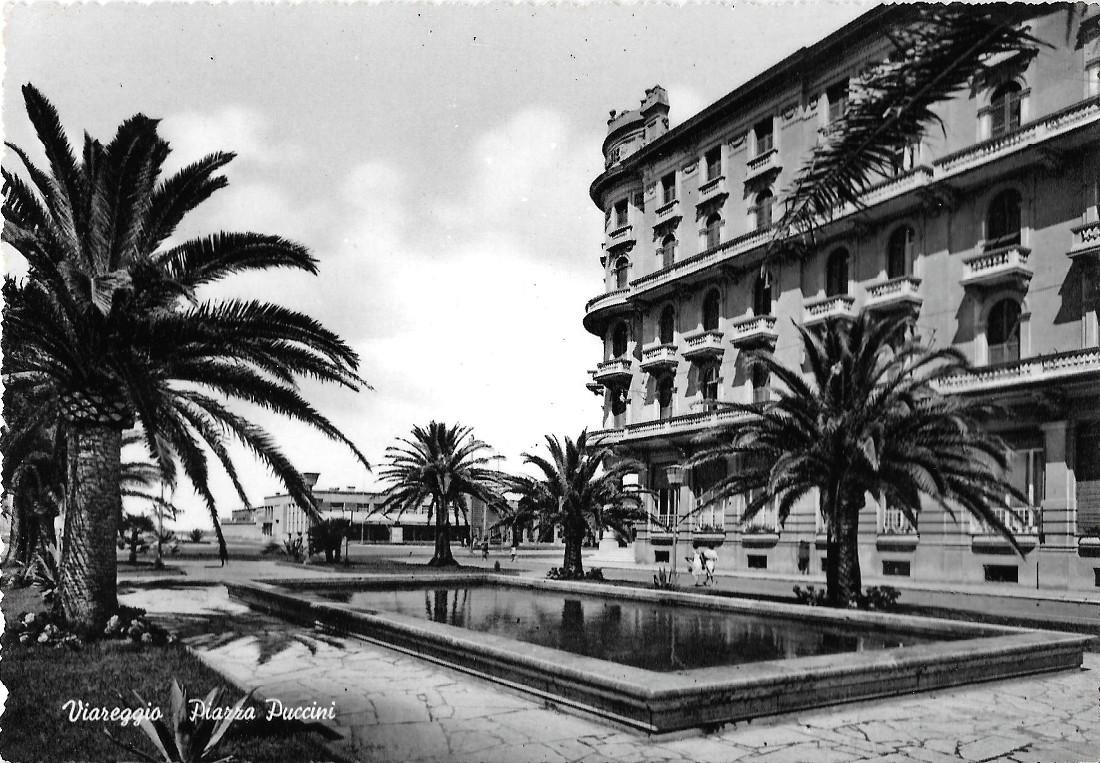 Viareggio. Piazza Puccini. Non viaggiata | Immagine principale