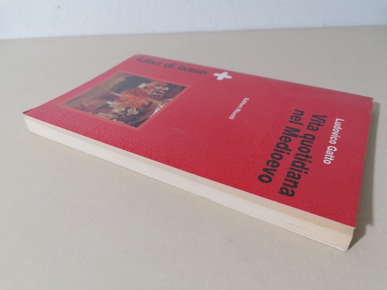 Vita Quotidiana Nel Medioevo Libro Ludovico Gatto Editori Riuniti 883594368X