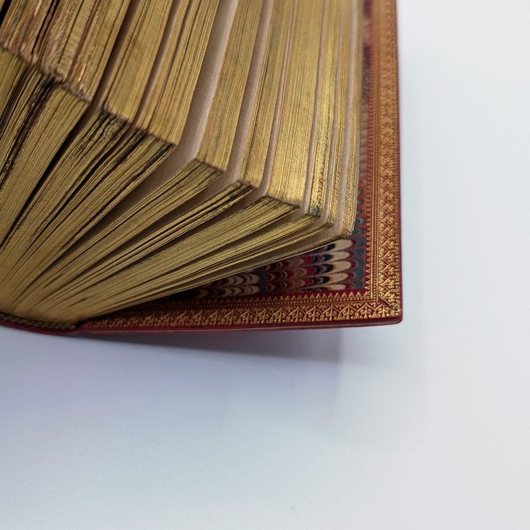 DU BELLAY Joachim. Les œuvres françoises | Immagine Gallery 7