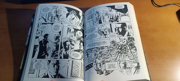 Area 10 - Fumetto di Chris Samnee Panini Noir 2010 | Immagine Gallery 5