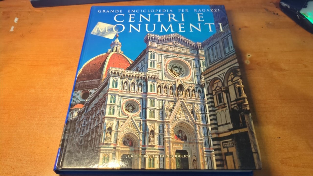 Centri e monumenti- La bibblioteca di repubblica 2006 | Immagine principale