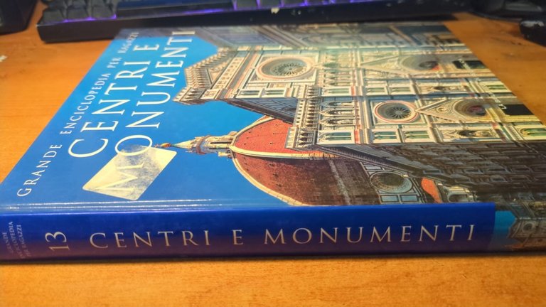Centri e monumenti- La bibblioteca di repubblica 2006 | Immagine Gallery 3