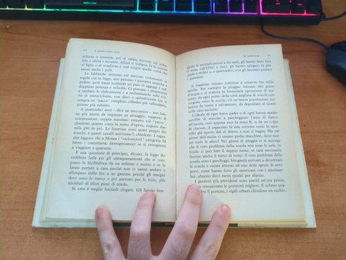 È gradito l'abito scuro- Luca Goldoni | Immagine Gallery 5