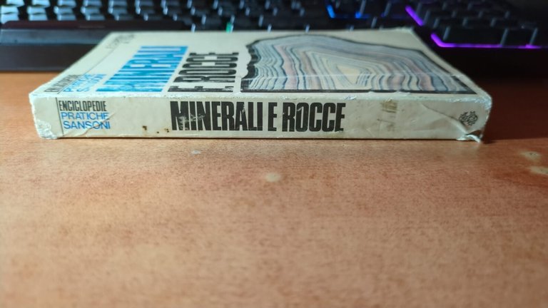 Minerali e rocce- Enciclopedie 1974 | Immagine Gallery 2