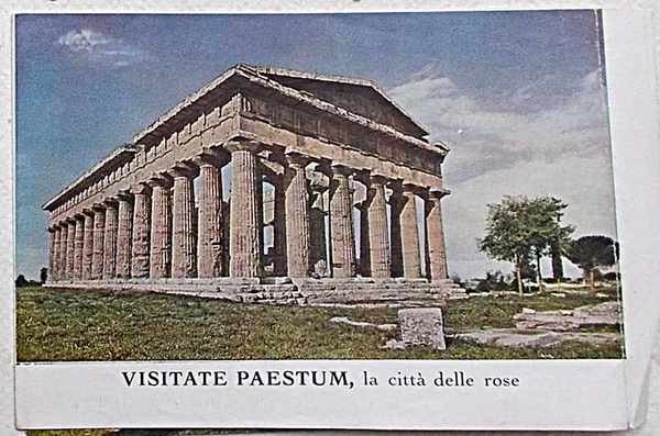 Visitate Paestum, la città delle rose.