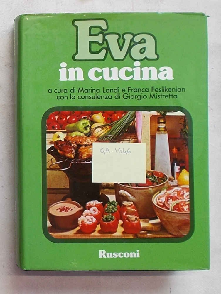 Eva in cucina.