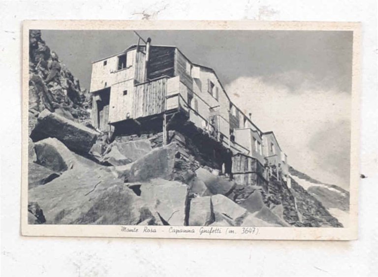 Monte Rosa - Capanna Gnifetti.