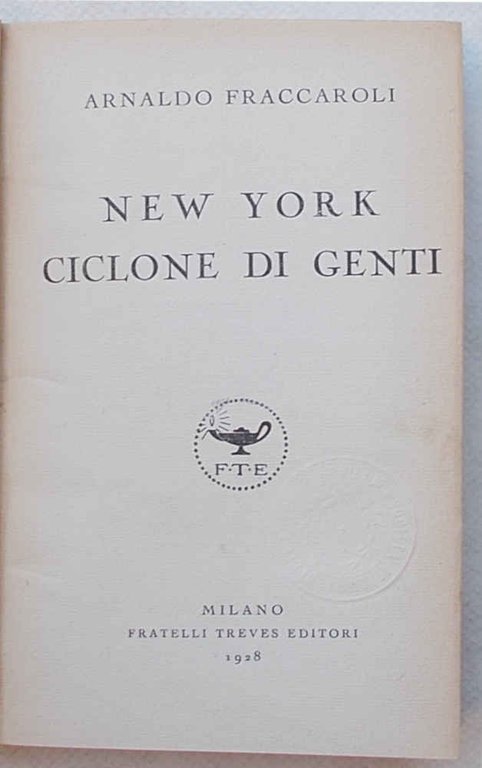 New York ciclone di genti.