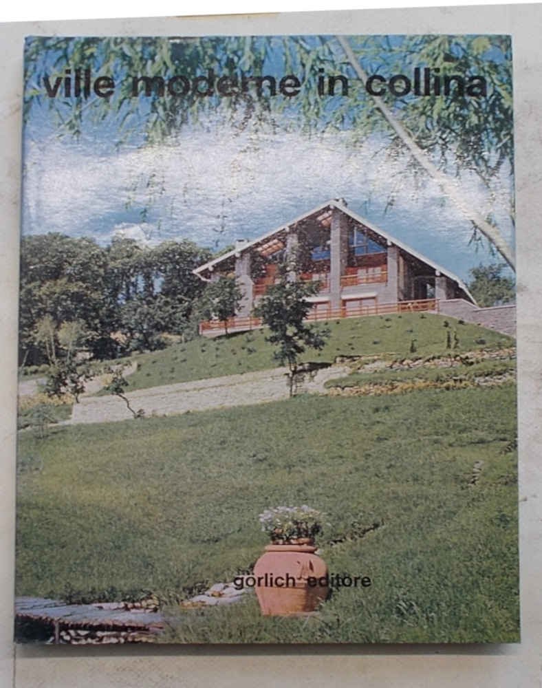 Ville moderne in collina.