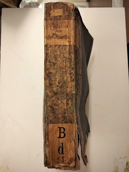 Traite Complet Theorique et Pratique sur les abeilles. Cet Ouvrage, …