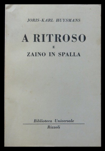 A ritroso e zaino in spalla