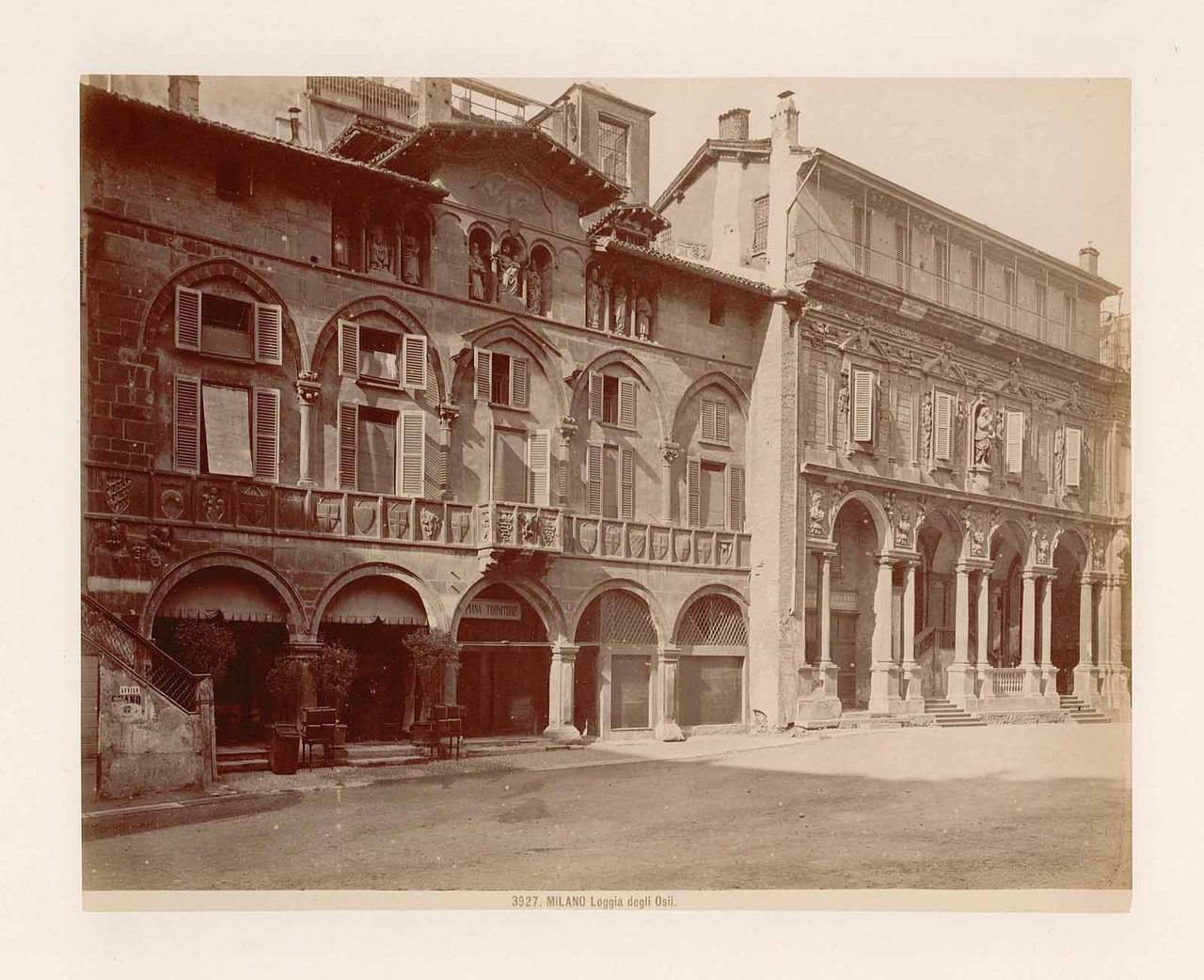 Milano Loggia degli Osii