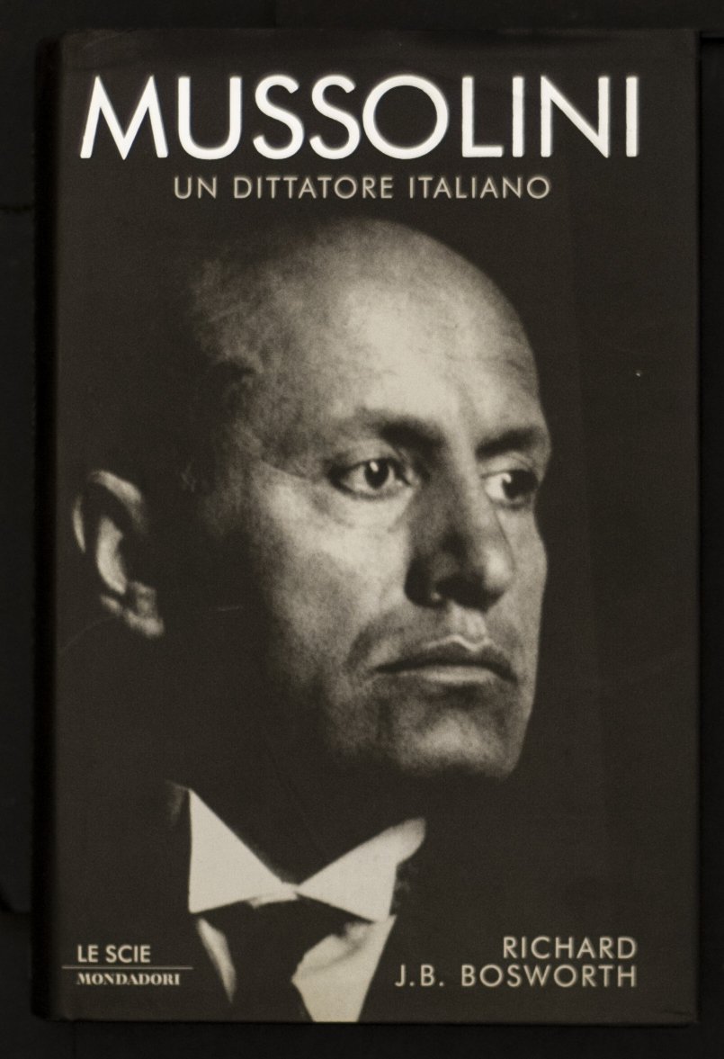 Mussolini un dittatore italiano