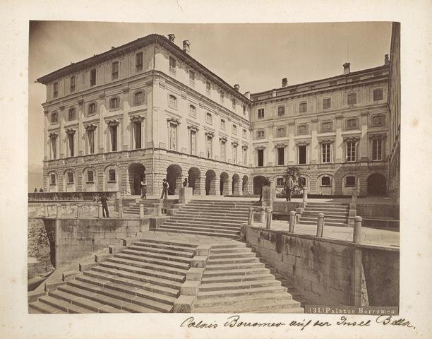 Palazzo Borromeo