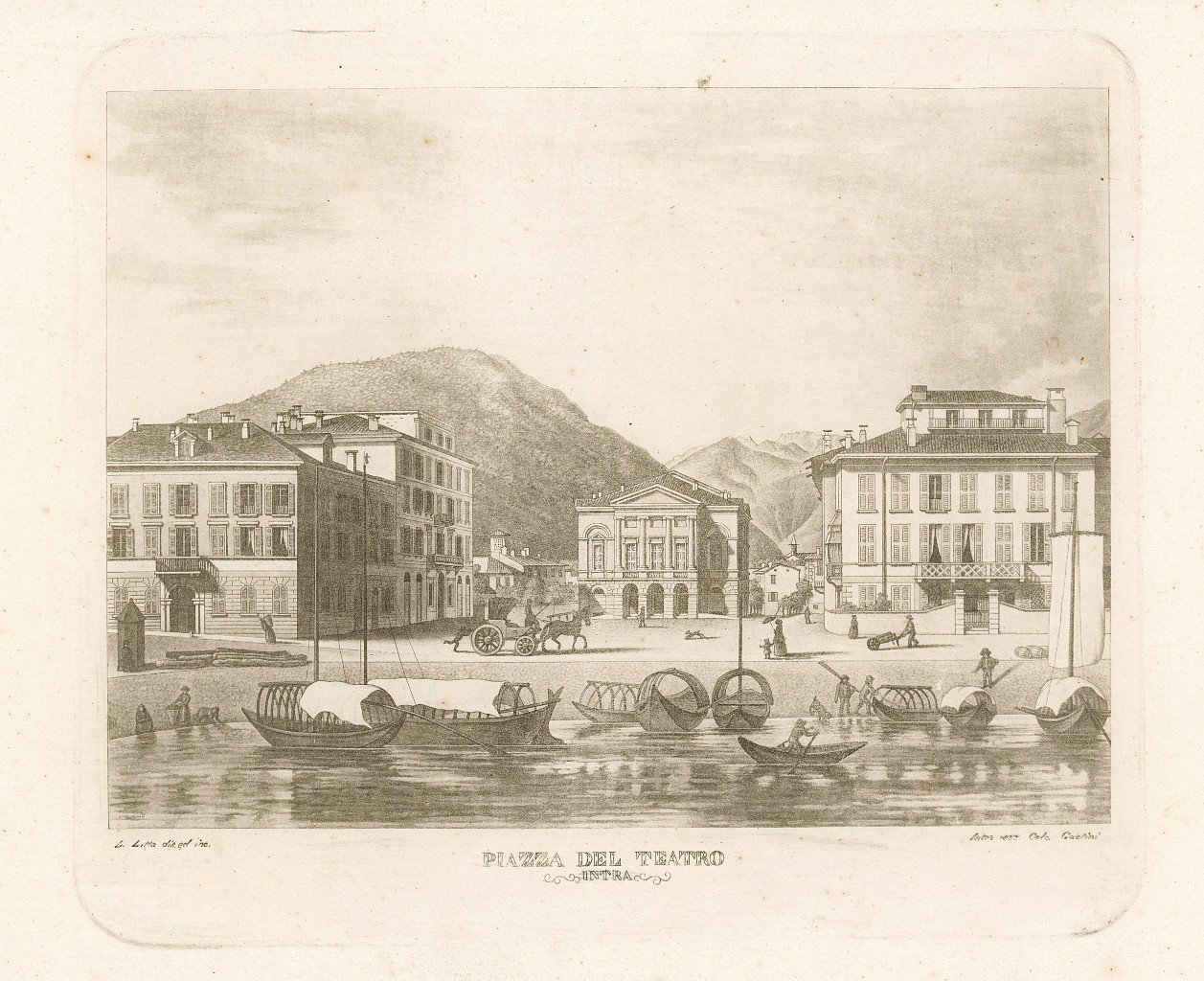 Piazza del Teatro / Intra