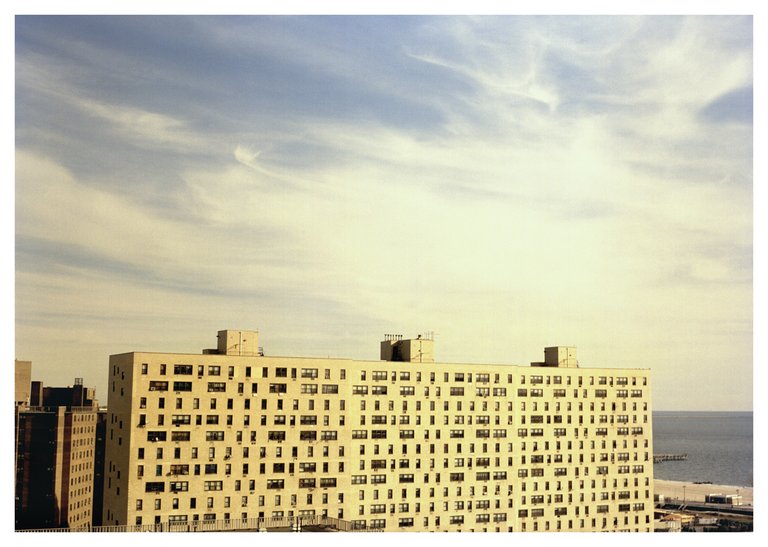 Anywhere, but exactly here | Immagine Gallery 6