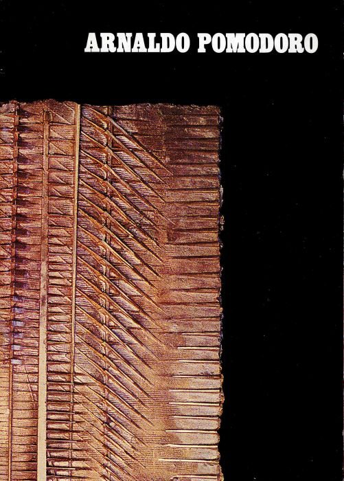 Arnaldo Pomodoro. Papiri e altre forme | Immagine principale