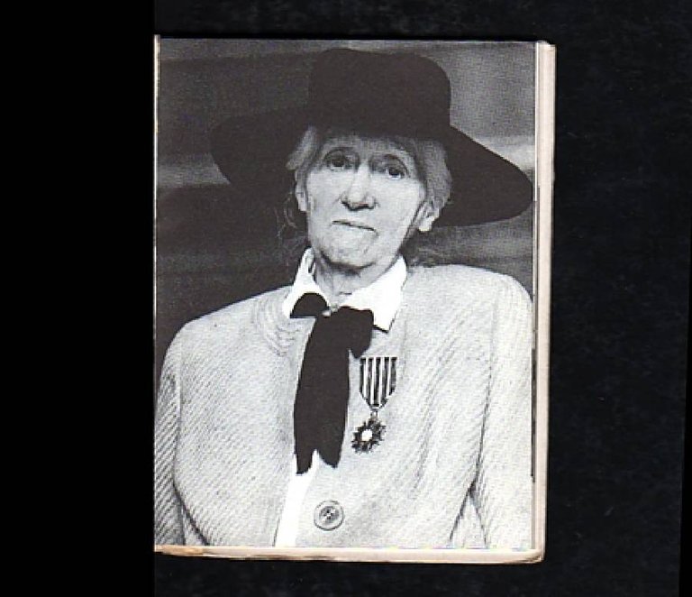 Con Marianne Moore | Immagine Gallery 2