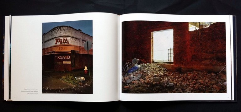 Dark City. Urban America at Night | Immagine Gallery 5