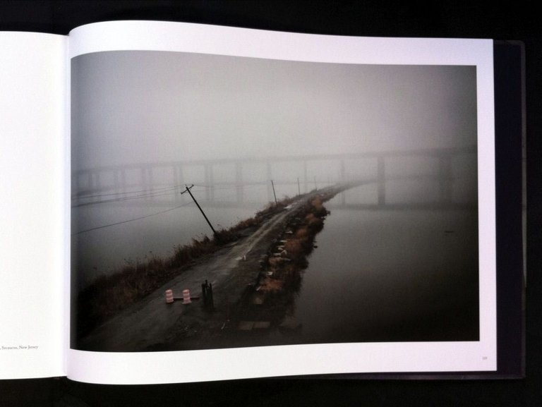 Dark City. Urban America at Night | Immagine Gallery 6