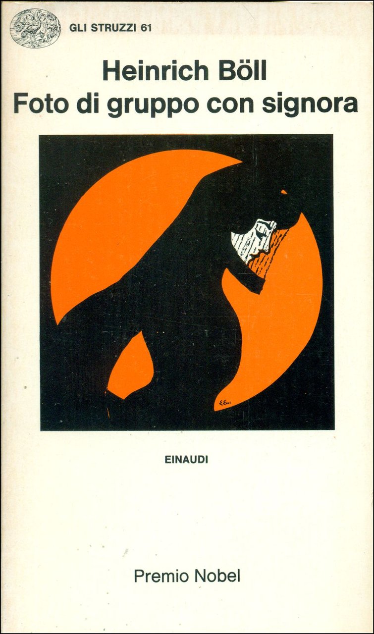 Foto di gruppo con signora | Immagine principale