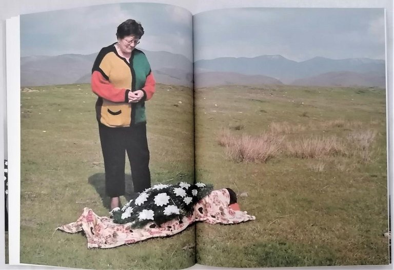 Four years, three deaths, sweaty armpits and a fetus | Immagine Gallery 3