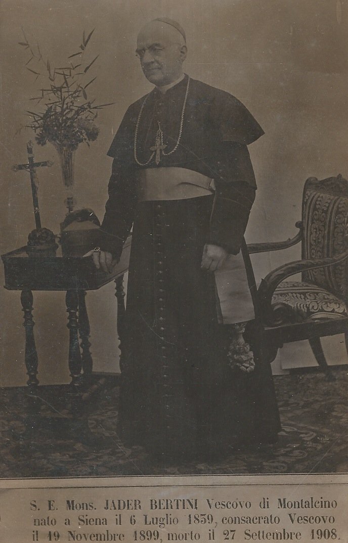 CARTOLINA postale, non compilata né viaggiata; di poco successiva al …