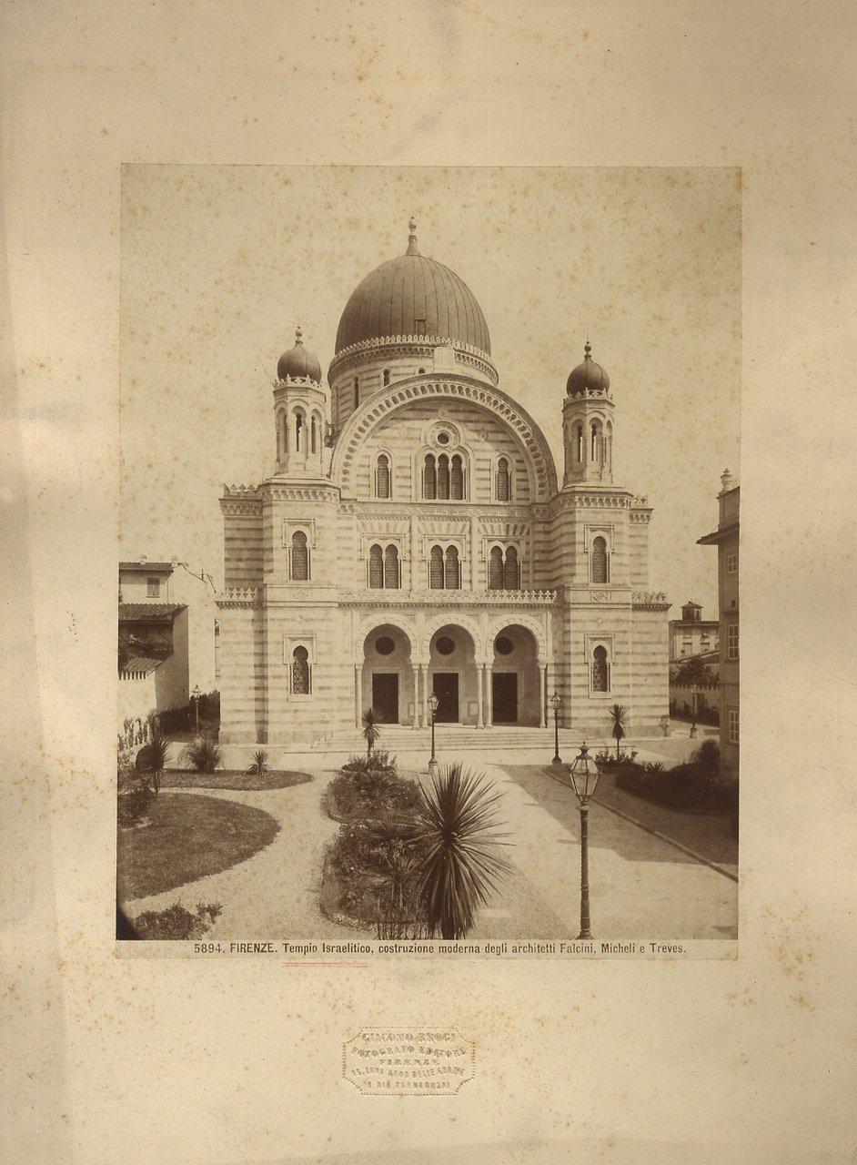 Firenze. Tempio Israelitico, costruzione moderna degli architetti Falcini, Micheli e …