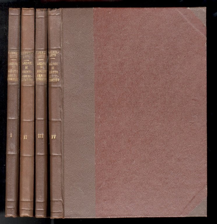 Lezioni di diritto amministrativo. (Università di Napoli, anni accademici 1920-21, …