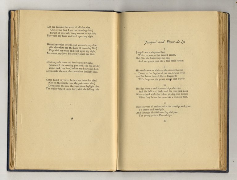 The collected poems of Lord Alfred Douglas.