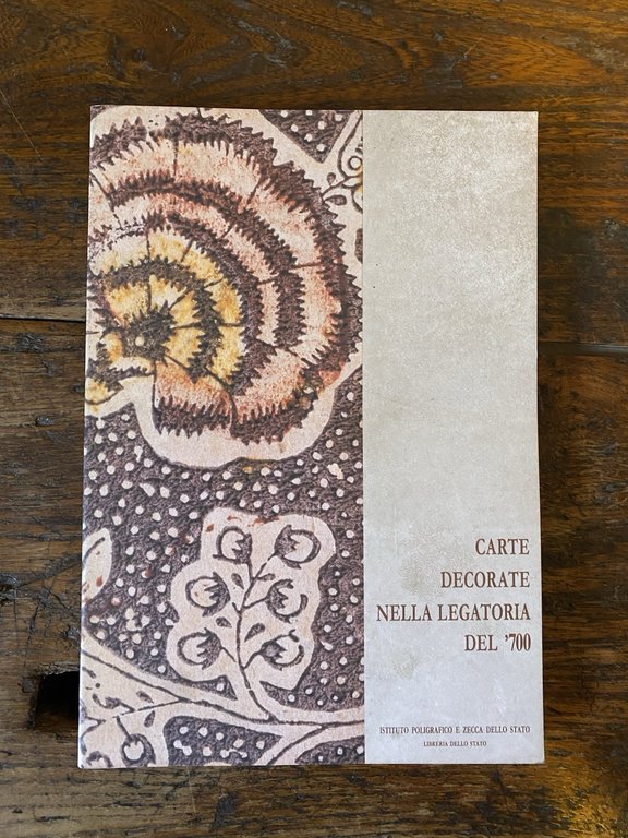 AA.VV. Carte decorate nella legatoria del '700 Roma Libreria dello … | Immagine Gallery 1