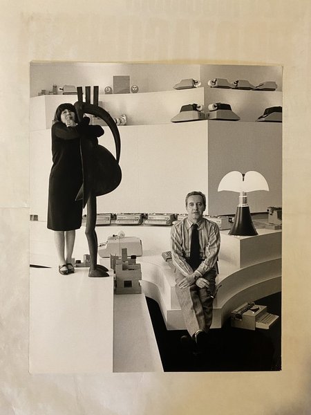 Fotografia vintage 29 x 24 cm. Gae Aulenti e Giorgio …