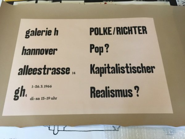 Manifesto / Poster 42 x 60 cm. dell'Esposizione Pop? Kapitalistischer …