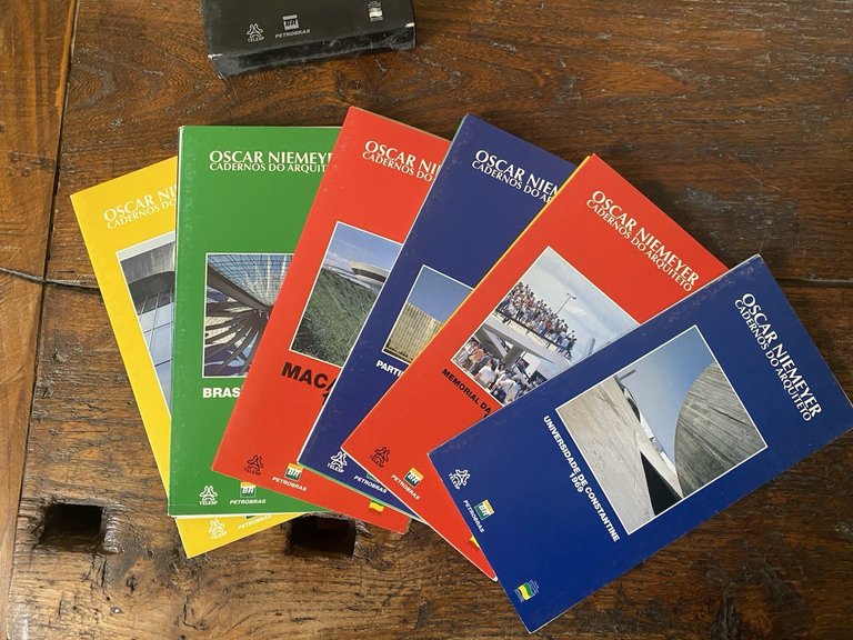 Niemeyer Oscar Cadernos do Arquieto Fundacao Niemeyer 1998