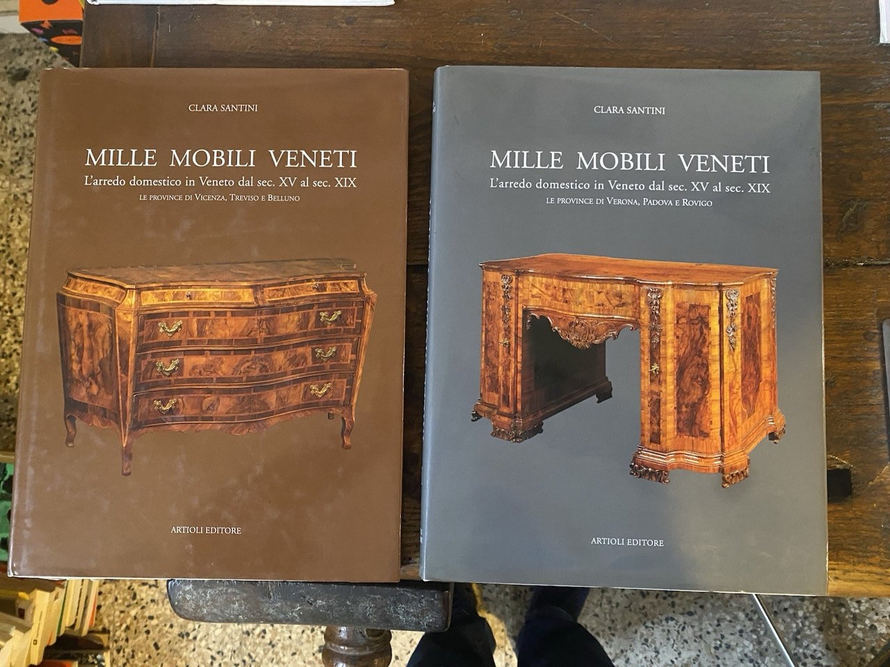 Santini Clara Mille mobili veneti Volume primo e secondo Artioli … | Immagine principale
