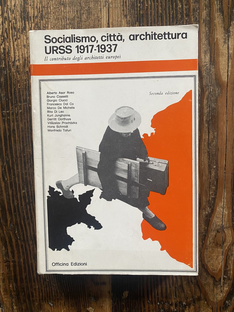 Socialismo, città, architettura URSS 1917-1937 Il contributo degli architetti europei