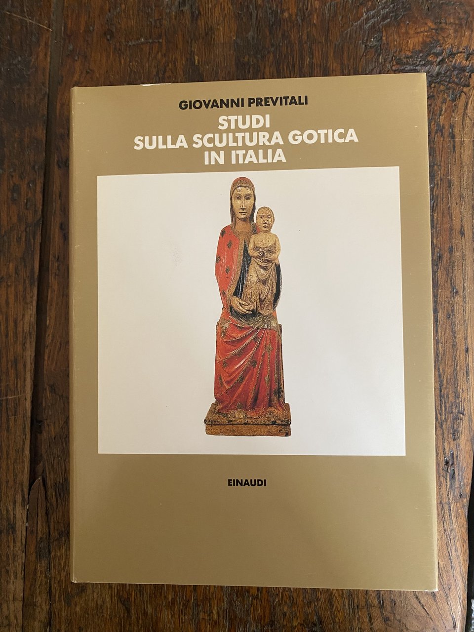 Studi di scultura gotica in Italia Storia e geografia