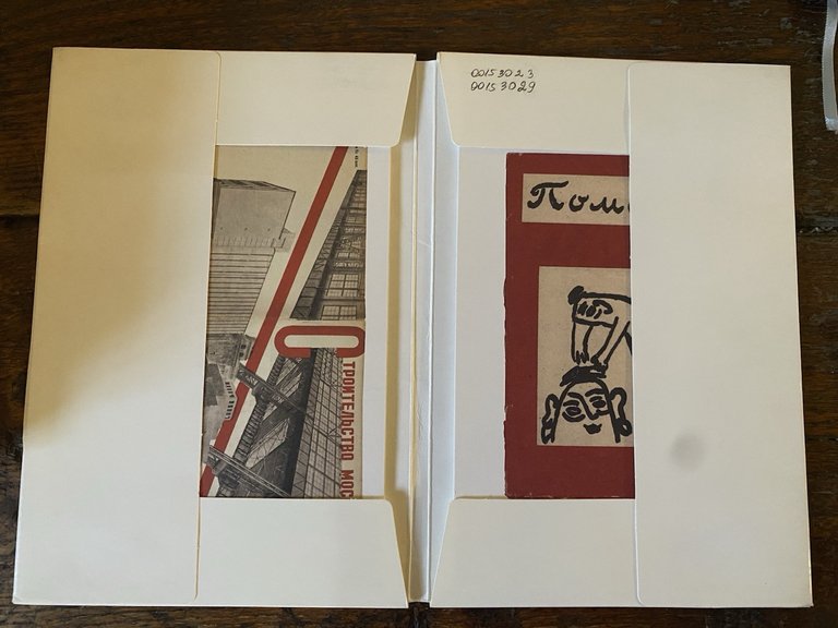 The Russian Avante-Garde Book 1910-1934 18 Postcards New York 2002 | Immagine Gallery 2